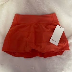 Never worn new with tags lulu skirt , color is not sold anymore 🧡🧡🧡🧡🧡🧡❤️